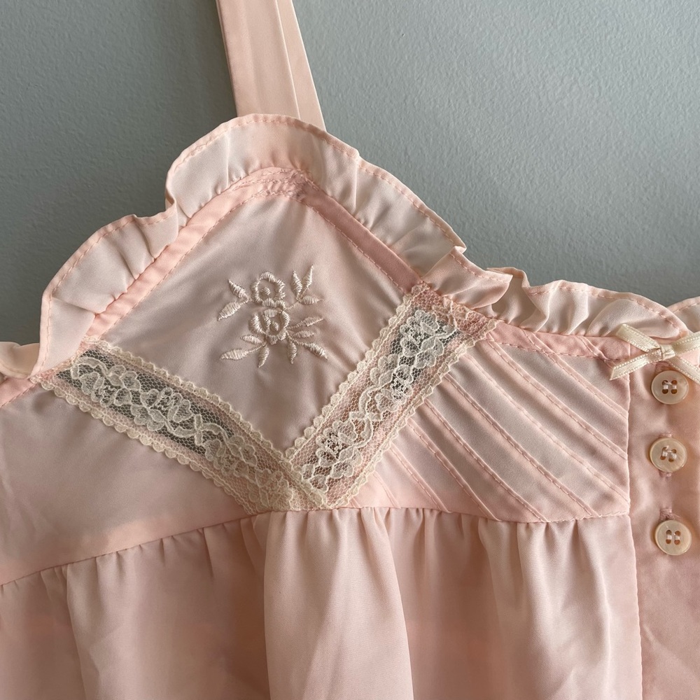 Sweet Vintage Milkmaid/Coquette Slipdress or Top in Excellent Condition - Picture 4 of 4